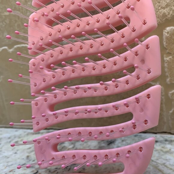 Detangling Flex Hair Brush - Picture 2 of 3